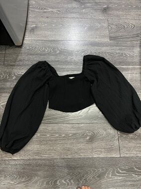 Urban Outfitters Black Puff Sleeve Crop Top